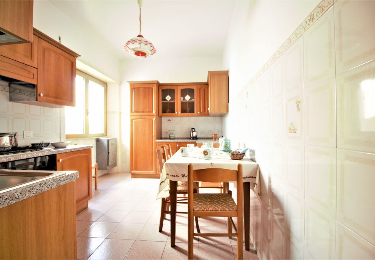 Appartamento a Sperlonga - Appartamento con terrazzo vista mare