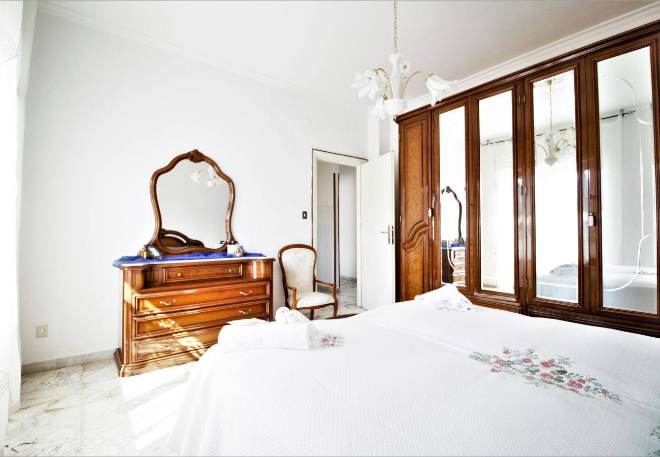 Appartamento a Sperlonga - Appartamento con terrazzo vista mare