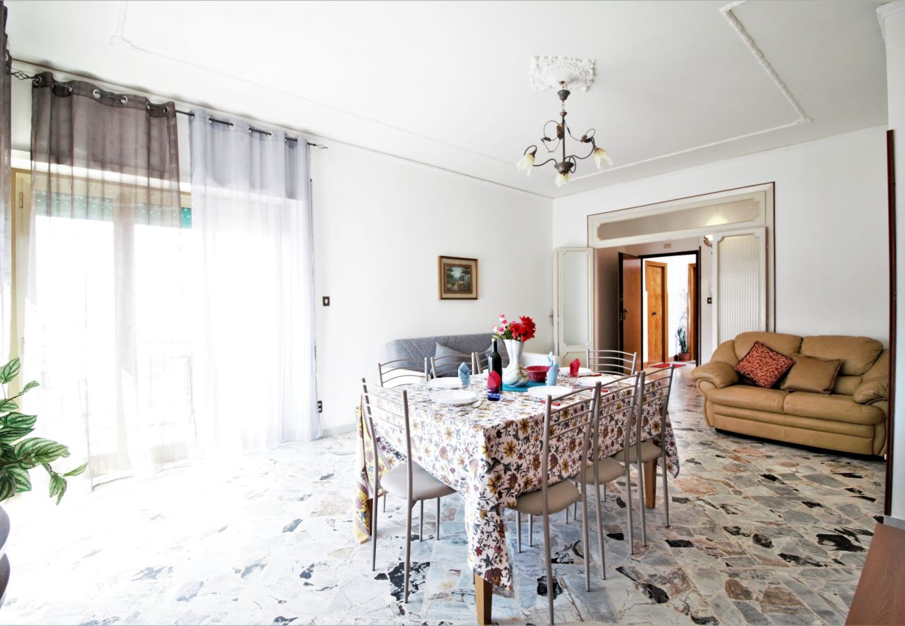 Appartamento a Sperlonga - Appartamento con terrazzo vista mare