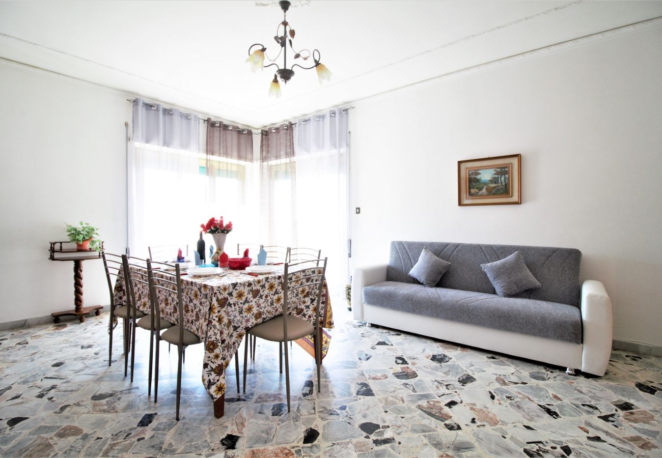 Appartamento a Sperlonga - Appartamento con terrazzo vista mare