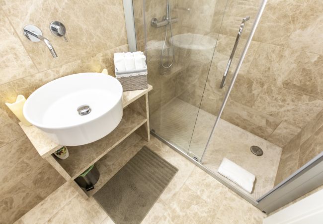 Appartamento a Venezia -  Elegant Fornasa Vecia Canal View R&R Appartamento a Venezia -  Elegant Fornasa Vecia Canal View R&R