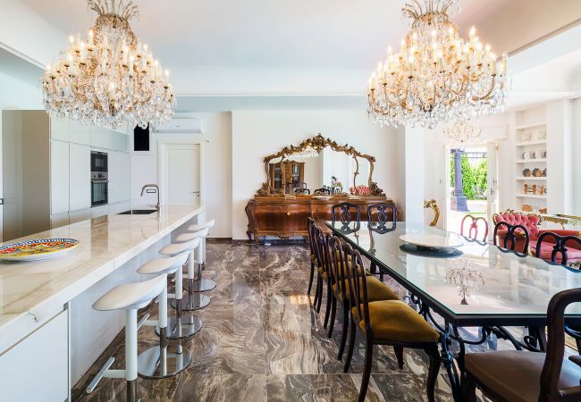 Villa a Capo d´Orlando - Lussuosa villa con piscina a Capo D'Orlando Villa a Capo d´Orlando - Lussuosa villa con piscina a Capo D'Orlando