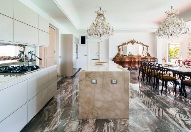 Villa a Capo d´Orlando - Lussuosa villa con piscina a Capo D'Orlando Villa a Capo d´Orlando - Lussuosa villa con piscina a Capo D'Orlando