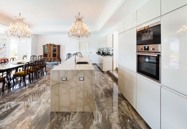 Villa a Capo d´Orlando - Lussuosa villa con piscina a Capo D'Orlando Villa a Capo d´Orlando - Lussuosa villa con piscina a Capo D'Orlando