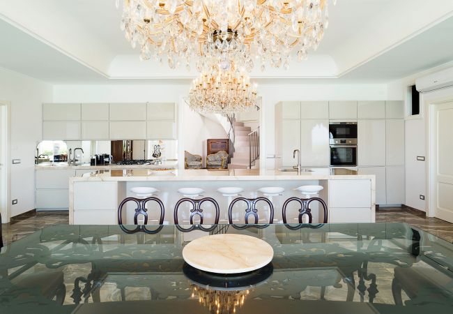 Villa a Capo d´Orlando - Lussuosa villa con piscina a Capo D'Orlando Villa a Capo d´Orlando - Lussuosa villa con piscina a Capo D'Orlando