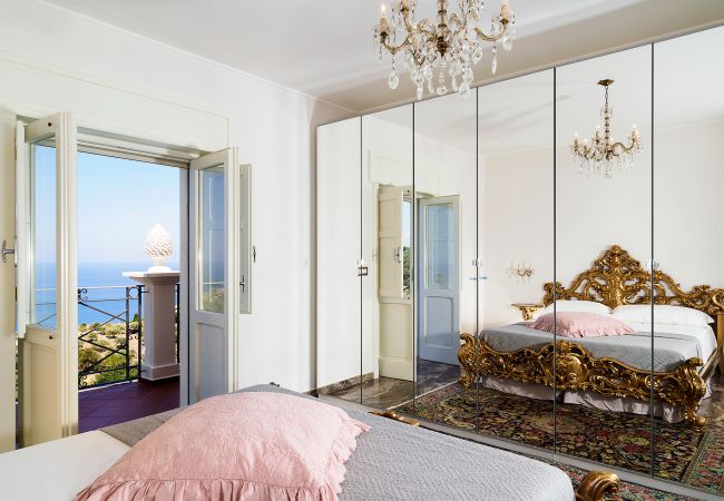 Villa a Capo d´Orlando - Lussuosa villa con piscina a Capo D'Orlando Villa a Capo d´Orlando - Lussuosa villa con piscina a Capo D'Orlando