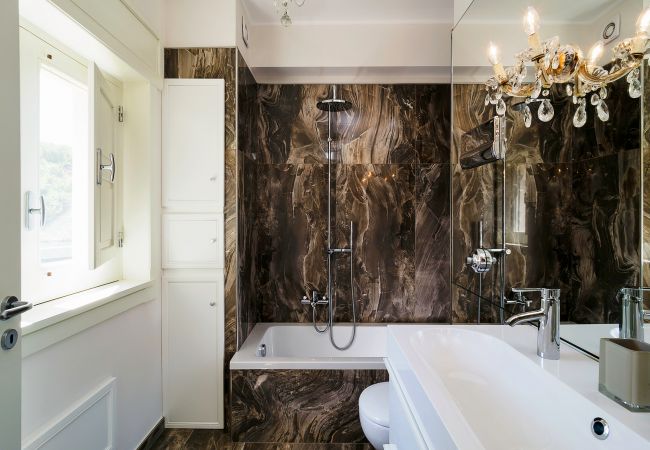 Villa a Capo d´Orlando - Lussuosa villa con piscina a Capo D'Orlando Villa a Capo d´Orlando - Lussuosa villa con piscina a Capo D'Orlando