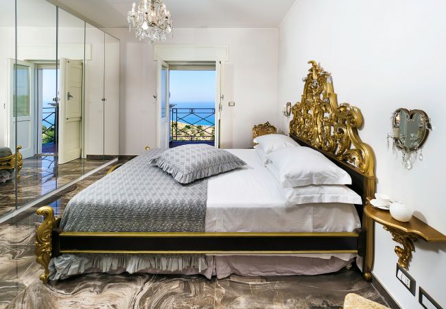 Villa a Capo d´Orlando - Lussuosa villa con piscina a Capo D'Orlando Villa a Capo d´Orlando - Lussuosa villa con piscina a Capo D'Orlando