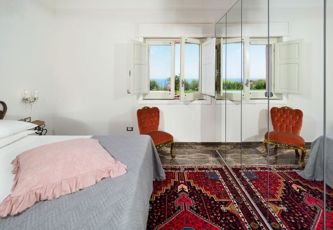 Villa a Capo d´Orlando - Lussuosa villa con piscina a Capo D'Orlando Villa a Capo d´Orlando - Lussuosa villa con piscina a Capo D'Orlando