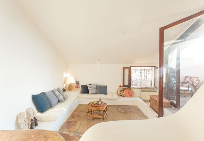 Appartamento a Sperlonga - Palazzo storico indipendente con terrazza sul mare Appartamento a Sperlonga - Palazzo storico indipendente con terrazza sul mare