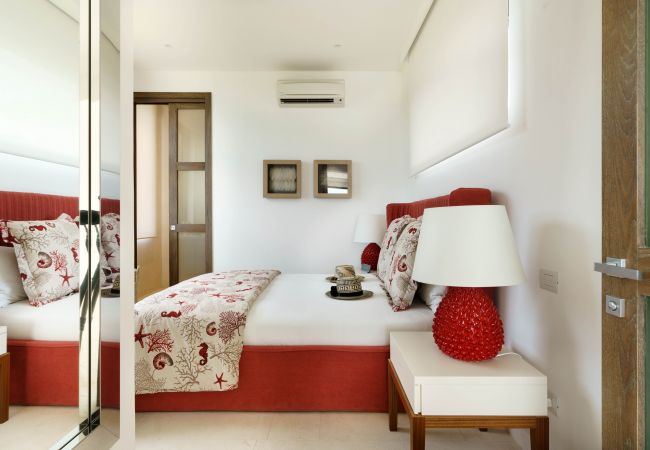 Villa a Siracusa - Villa con piscina ed accesso privato alla scogliera a Siracusa, Sicilia Villa a Siracusa - Villa con piscina ed accesso privato alla scogliera a Siracusa, Sicilia