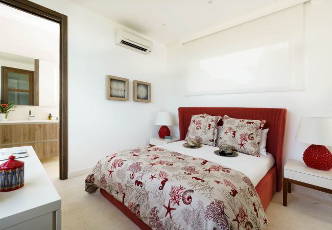 Villa a Siracusa - Villa con piscina ed accesso privato alla scogliera a Siracusa, Sicilia Villa a Siracusa - Villa con piscina ed accesso privato alla scogliera a Siracusa, Sicilia