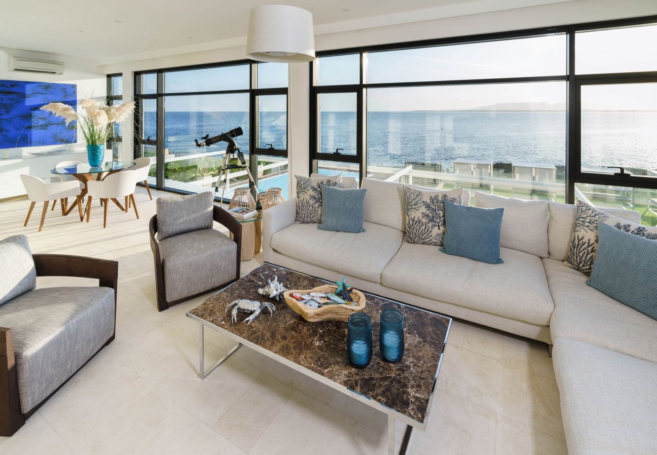 Villa a Siracusa - Villa con piscina ed accesso privato alla scogliera a Siracusa, Sicilia