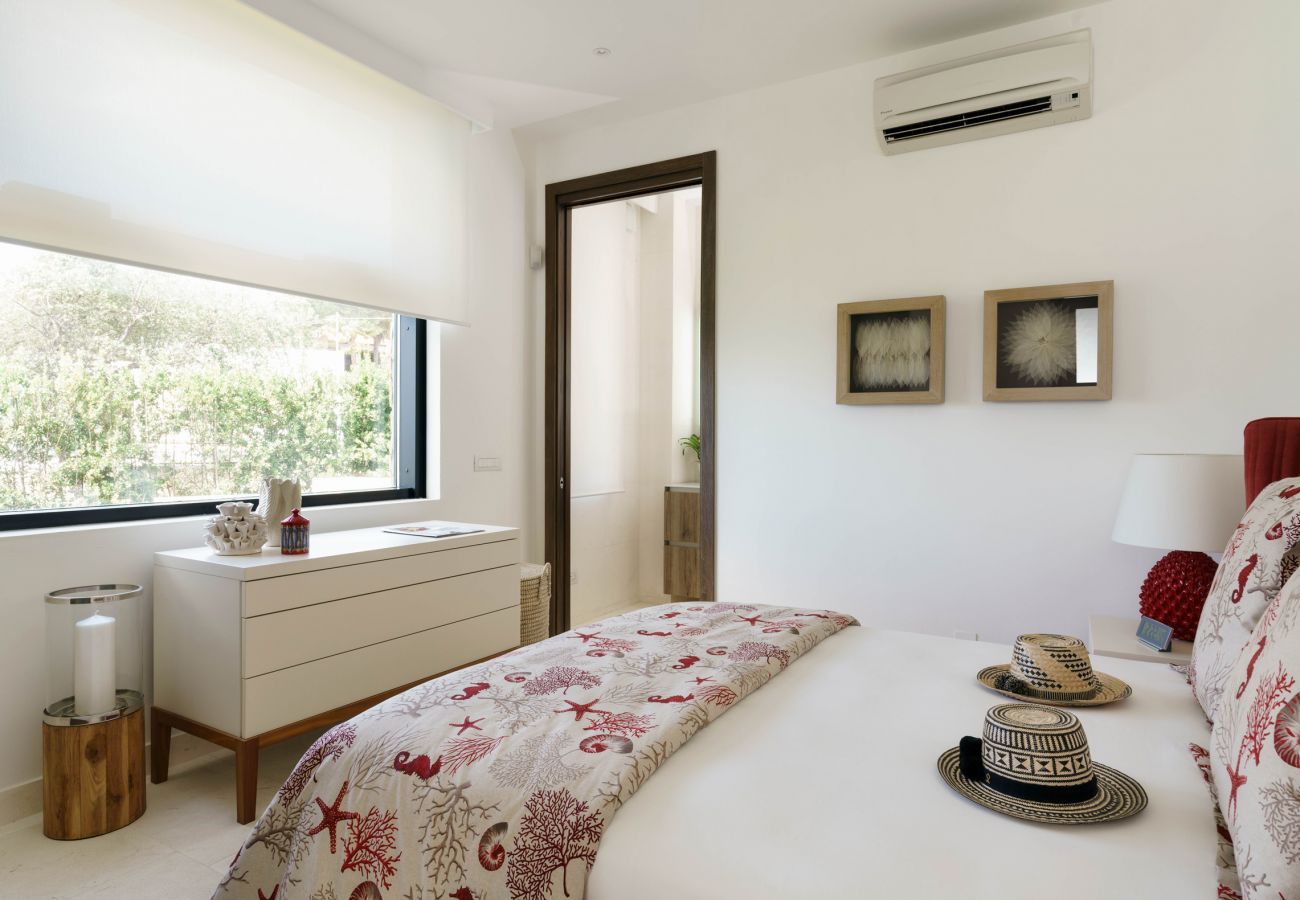 Villa a Siracusa - Villa con piscina ed accesso privato alla scogliera a Siracusa, Sicilia
