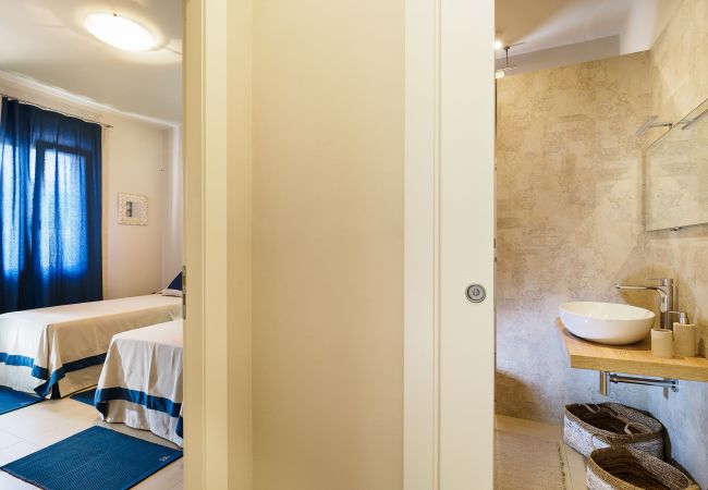 Casa a San Vito Lo Capo - Confortevole casa situata a pochi passi dalla splendida spiaggia di San Vito lo Capo Casa a San Vito Lo Capo - Confortevole casa situata a pochi passi dalla splendida spiaggia di San Vito lo Capo