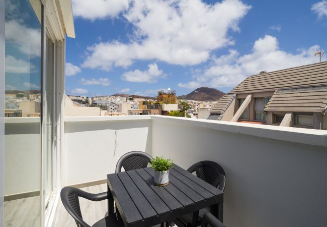 Casa a Las Palmas de Gran Canaria - Penthouse+Terrace city seaview By CanariasGetaway  Casa a Las Palmas de Gran Canaria - Penthouse+Terrace city seaview By CanariasGetaway