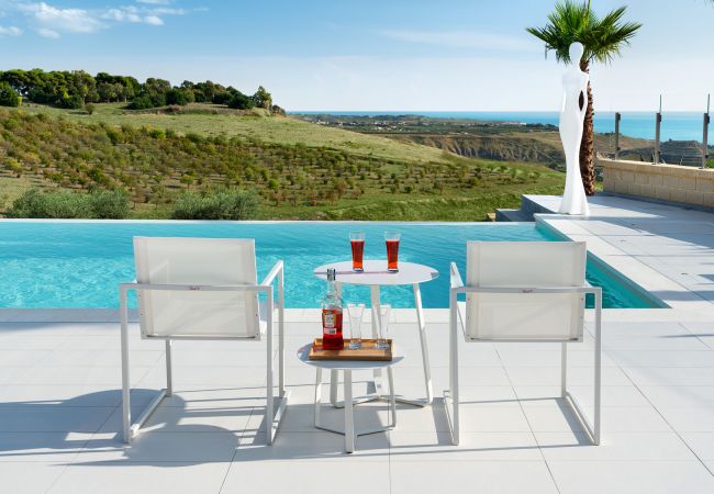 Villa a Ribera - Lussuosa villa con piscina situata nei dintorni di Ribera, Agrigento, Sicily – 6 pax Villa a Ribera - Lussuosa villa con piscina situata nei dintorni di Ribera, Agrigento, Sicily – 6 pax