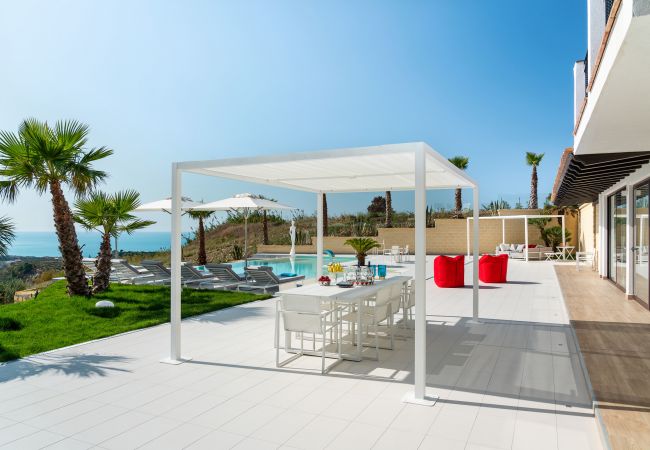 Villa a Ribera - Lussuosa villa con piscina situata nei dintorni di Ribera, Agrigento, Sicily – 6 pax Villa a Ribera - Lussuosa villa con piscina situata nei dintorni di Ribera, Agrigento, Sicily – 6 pax