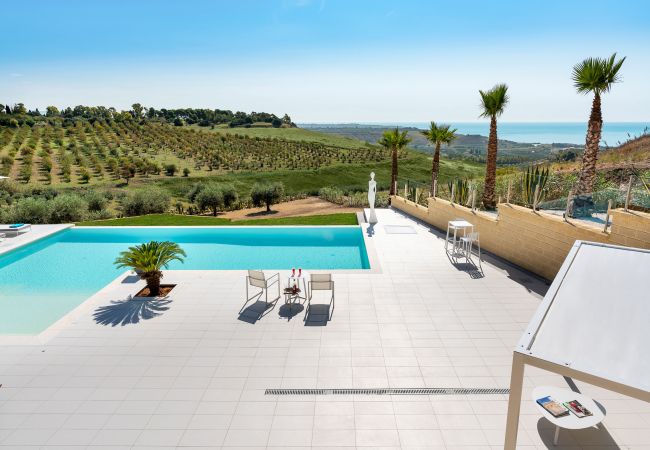 Villa a Ribera - Lussuosa villa con piscina situata nei dintorni di Ribera, Agrigento, Sicily – 6 pax Villa a Ribera - Lussuosa villa con piscina situata nei dintorni di Ribera, Agrigento, Sicily – 6 pax