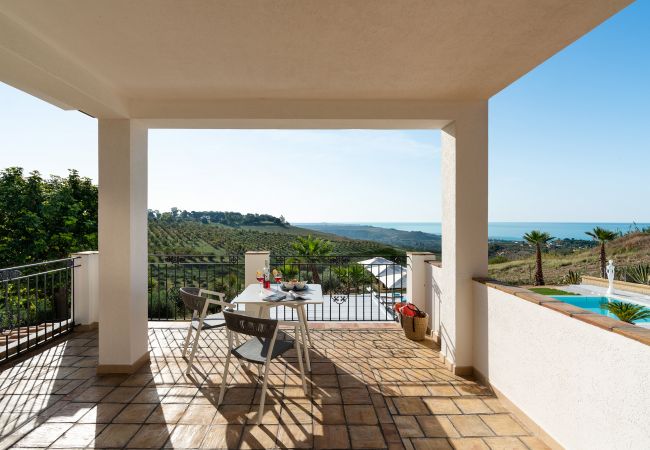 Villa a Ribera - Lussuosa villa con piscina situata nei dintorni di Ribera, Agrigento, Sicily – 6 pax Villa a Ribera - Lussuosa villa con piscina situata nei dintorni di Ribera, Agrigento, Sicily – 6 pax