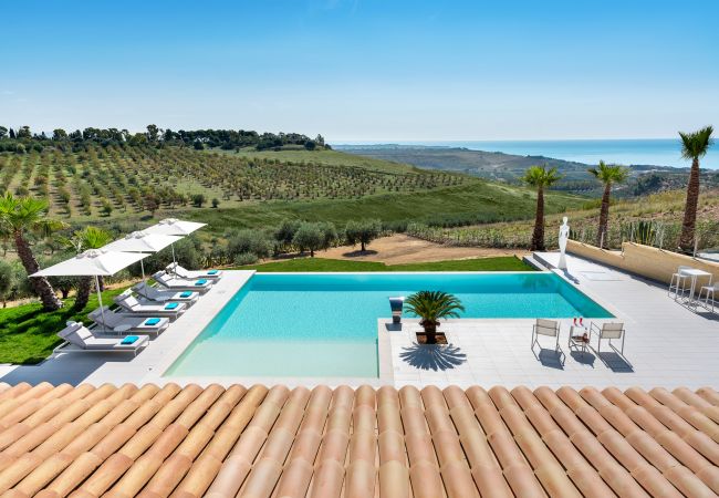 Villa a Ribera - Lussuosa villa con piscina situata nei dintorni di Ribera, Agrigento, Sicily – 6 pax Villa a Ribera - Lussuosa villa con piscina situata nei dintorni di Ribera, Agrigento, Sicily – 6 pax