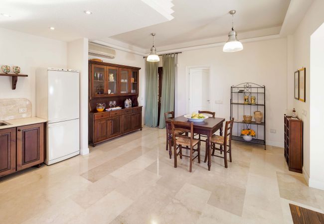 Villa a San Vito Lo Capo - Bella villa con piscina a poche centinaia di metri dalla spiaggia di San Vito Lo Capo Villa a San Vito Lo Capo - Bella villa con piscina a poche centinaia di metri dalla spiaggia di San Vito Lo Capo