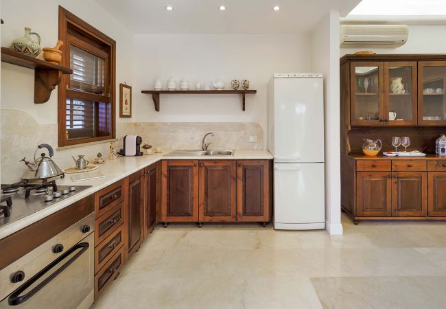 Villa a San Vito Lo Capo - Bella villa con piscina a poche centinaia di metri dalla spiaggia di San Vito Lo Capo Villa a San Vito Lo Capo - Bella villa con piscina a poche centinaia di metri dalla spiaggia di San Vito Lo Capo