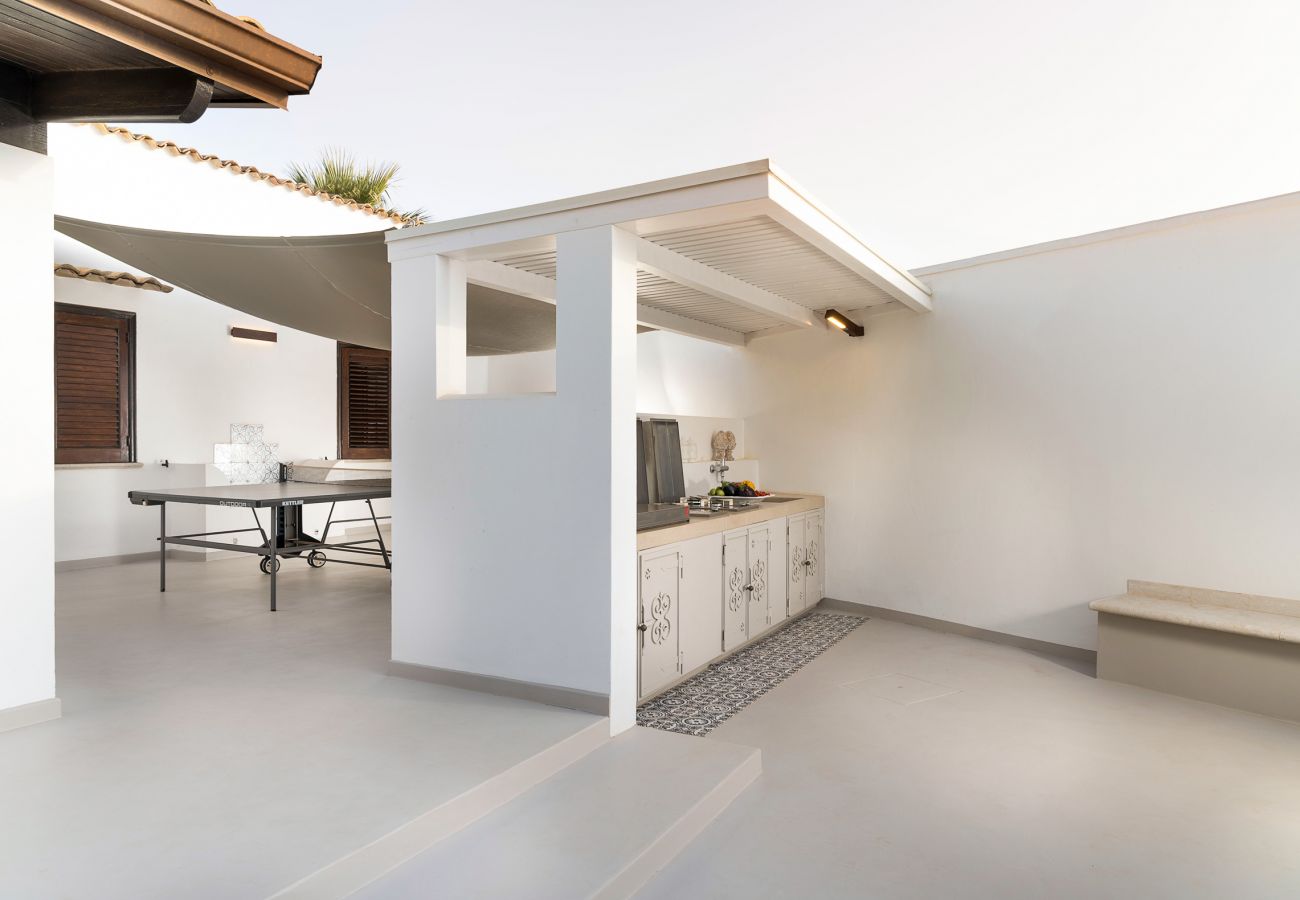 Villa a San Vito Lo Capo - Bella villa con piscina a poche centinaia di metri dalla spiaggia di San Vito Lo Capo