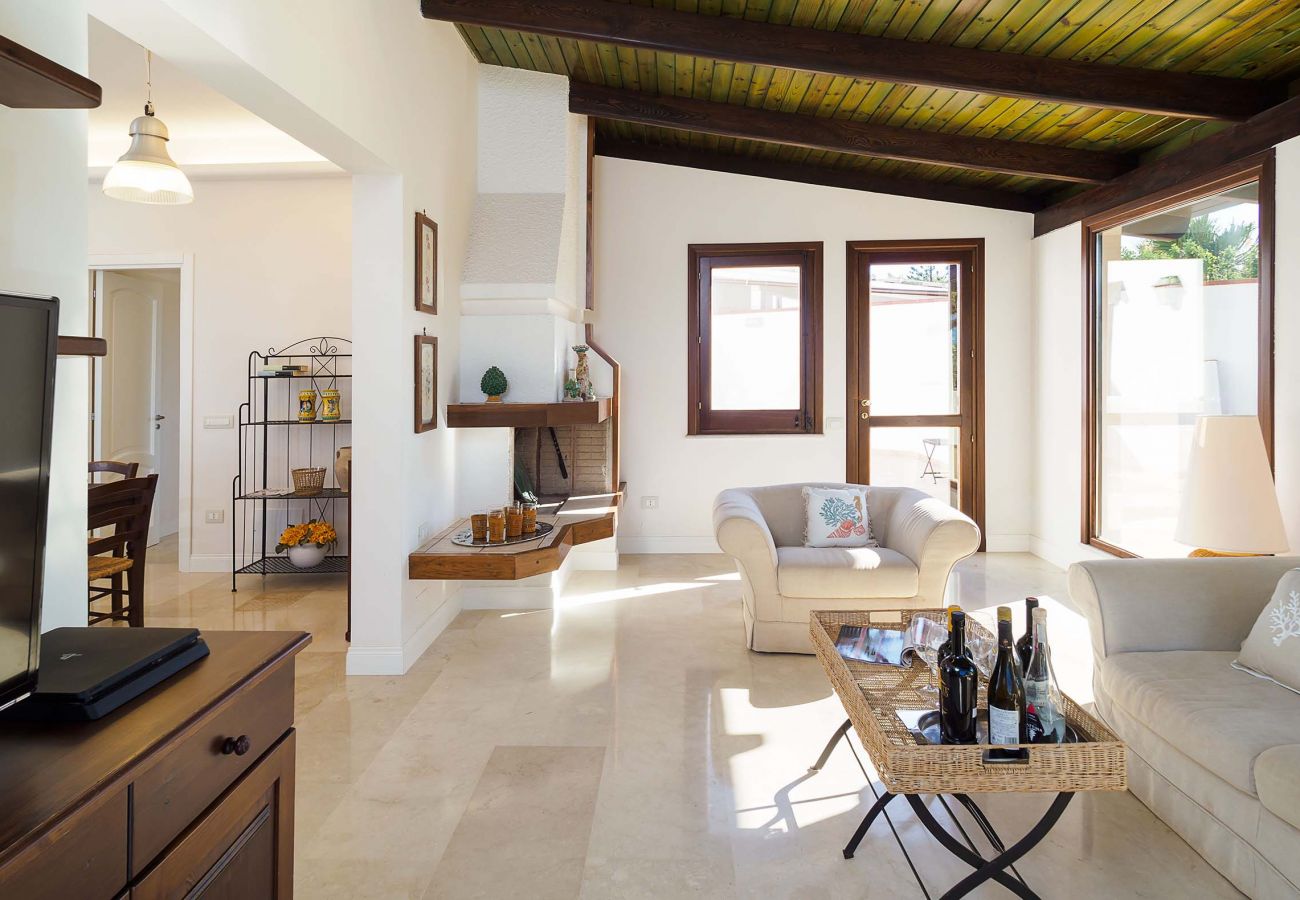Villa a San Vito Lo Capo - Bella villa con piscina a poche centinaia di metri dalla spiaggia di San Vito Lo Capo
