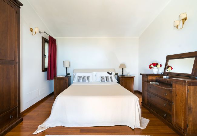 Villa a Paceco - Confortevole villa con piscina situata in splendida posizione panoramica nei dintorni di Trapani Villa a Paceco - Confortevole villa con piscina situata in splendida posizione panoramica nei dintorni di Trapani