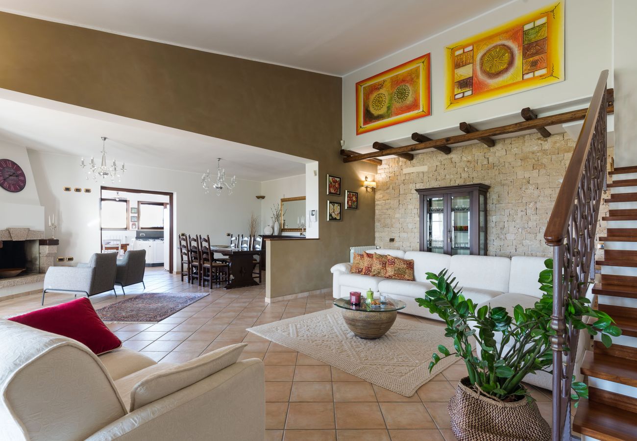 Villa a Paceco - Confortevole villa con piscina situata in splendida posizione panoramica nei dintorni di Trapani