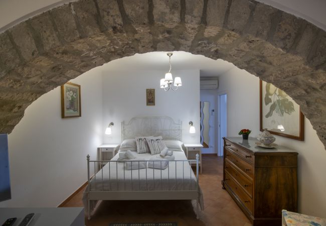 Appartamento a Praiano - Casa Cimino A - Grazioso appartamento con vista mozzafiato su Capri e Positano Appartamento a Praiano - Casa Cimino A - Grazioso appartamento con vista mozzafiato su Capri e Positano