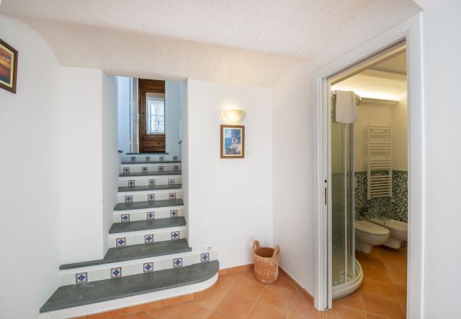 Appartamento a Praiano - Casa Cimino B - Incredibile vista su Capri Appartamento a Praiano - Casa Cimino B - Incredibile vista su Capri