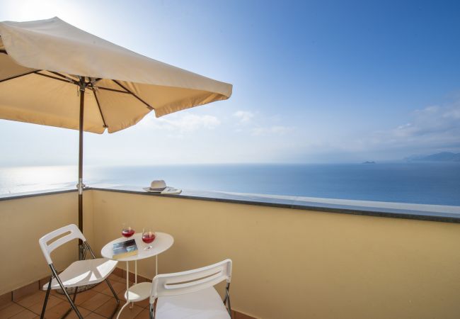 Appartamento a Praiano - Casa Cimino B - Incredibile vista su Capri Appartamento a Praiano - Casa Cimino B - Incredibile vista su Capri