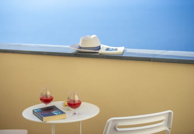 Appartamento a Praiano - Casa Cimino B - Incredibile vista su Capri Appartamento a Praiano - Casa Cimino B - Incredibile vista su Capri