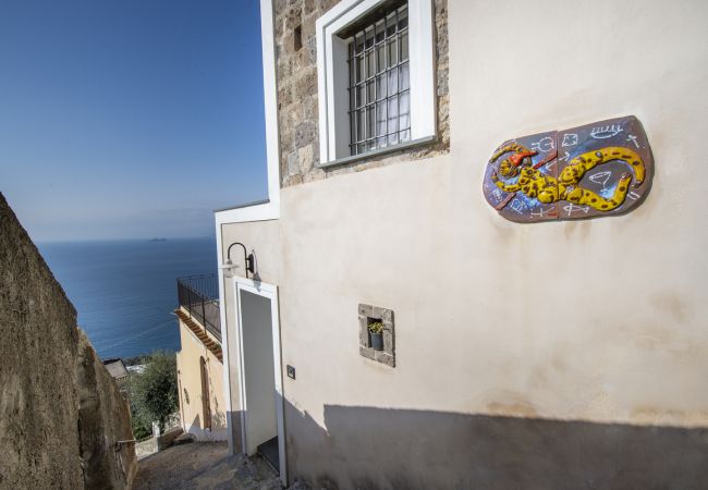 Appartamento a Praiano - Casa Cimino B - Incredibile vista su Capri Appartamento a Praiano - Casa Cimino B - Incredibile vista su Capri