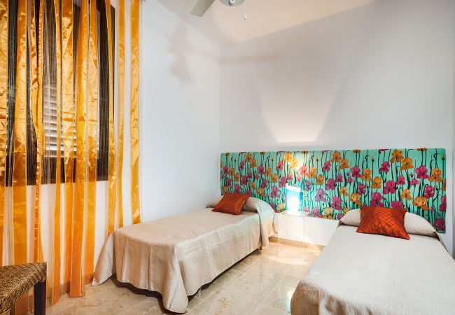 Villa a Custonaci - Villa con piscina privata, fronte mare, a Cornino nei dintorni di Trapani Villa a Custonaci - Villa con piscina privata, fronte mare, a Cornino nei dintorni di Trapani