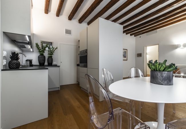 Appartamento a Venezia - Ca' Delle Acque Deluxe Apartment R&R Appartamento a Venezia - Ca' Delle Acque Deluxe Apartment R&R