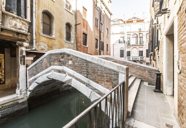 Appartamento a Venezia - Ca' Delle Acque Deluxe Apartment R&R Appartamento a Venezia - Ca' Delle Acque Deluxe Apartment R&R