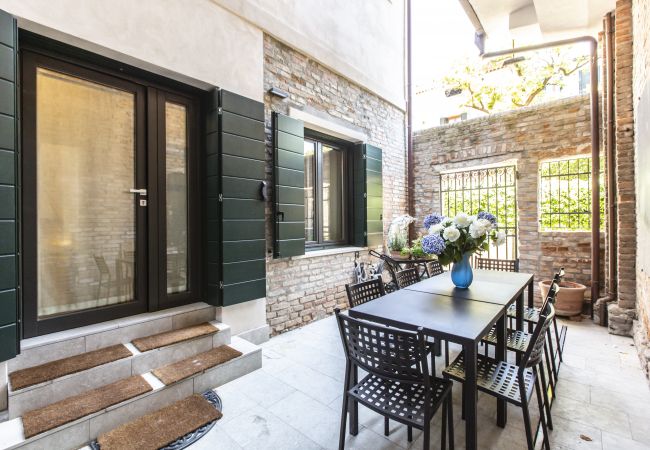 Casa a Venezia - Sant'Alvise Design Palace R&R Casa a Venezia - Sant'Alvise Design Palace R&R