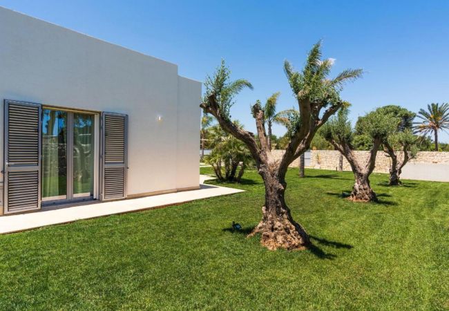 Villa a Noto - Bella villa con piscina, 300 metri dalla spiaggia, San Lorenzo, Sicilia Villa a Noto - Bella villa con piscina, 300 metri dalla spiaggia, San Lorenzo, Sicilia