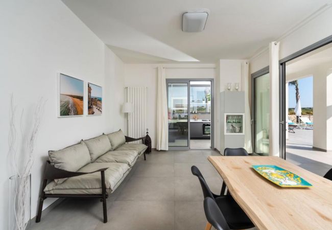 Villa a Noto - Bella villa con piscina, 300 metri dalla spiaggia, San Lorenzo, Sicilia Villa a Noto - Bella villa con piscina, 300 metri dalla spiaggia, San Lorenzo, Sicilia