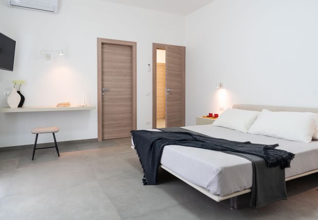 Villa a Noto - Bella villa con piscina, 300 metri dalla spiaggia, San Lorenzo, Sicilia Villa a Noto - Bella villa con piscina, 300 metri dalla spiaggia, San Lorenzo, Sicilia