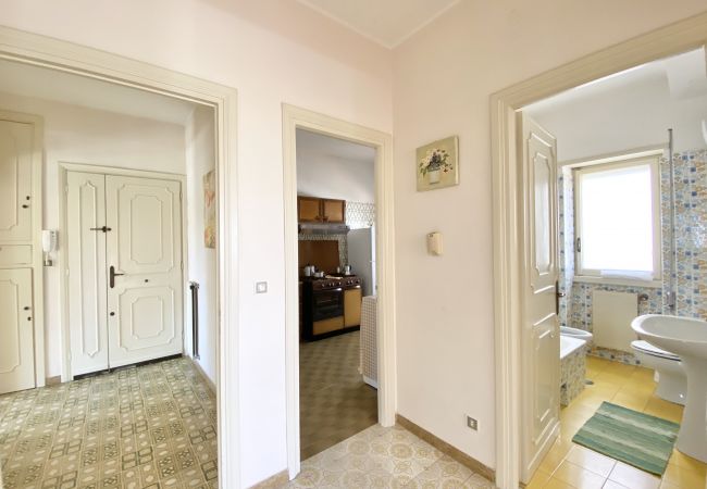 Appartamento a Sperlonga - Confortevole Quadrilocale con giardino e garage Appartamento a Sperlonga - Confortevole Quadrilocale con giardino e garage