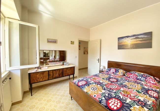 Appartamento a Sperlonga - Confortevole Quadrilocale con giardino e garage Appartamento a Sperlonga - Confortevole Quadrilocale con giardino e garage