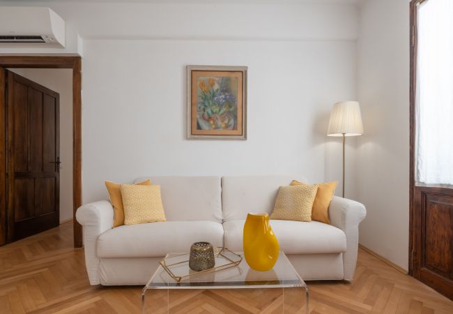 Appartamento a Venezia - Venetian Palace Terrace Apartment R&R Appartamento a Venezia - Venetian Palace Terrace Apartment R&R