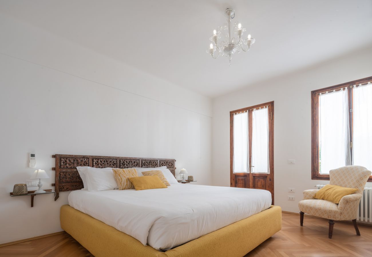 Appartamento a Venezia - Venetian Palace Terrace Apartment R&R