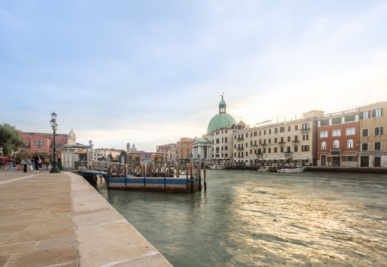 Appartamento a Venezia - Venetian Palace Terrace Apartment R&R