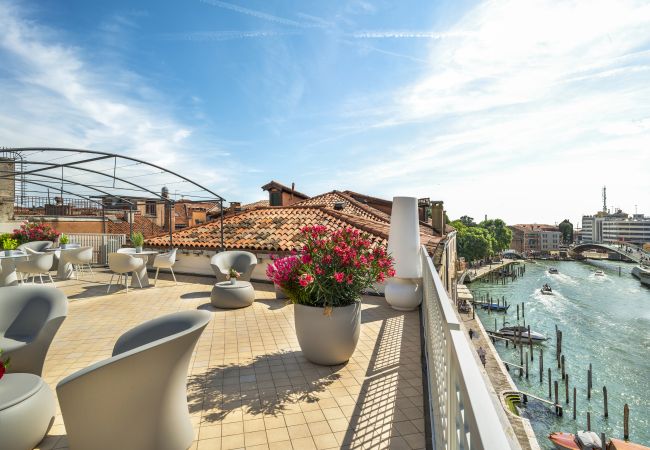 Appartamento a Venezia - Venetian Palace Blue Apartment R&R Appartamento a Venezia - Venetian Palace Blue Apartment R&R