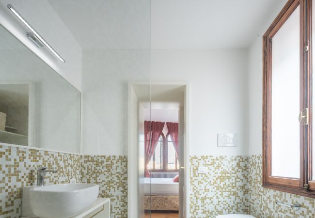 Appartamento a Venezia - Venetian Palace Red Apartment R&R Appartamento a Venezia - Venetian Palace Red Apartment R&R